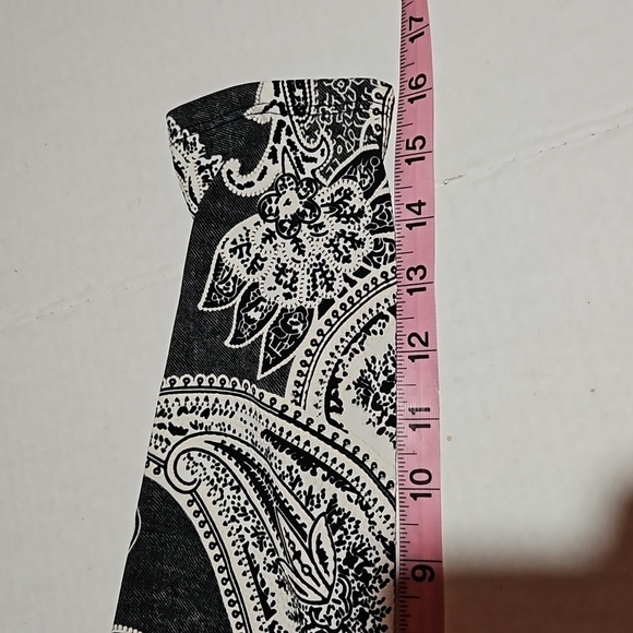 Sandra Darren | Gray and Cream Paisly Faux Wrap Knit Dress - Picture 11 of 12